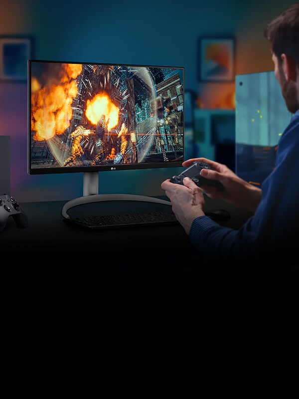 Moniteur de jeu LG montrant un jeu d'action avec un joueur tenant une manette illustre le VRR pour un mouvement plus fluide.