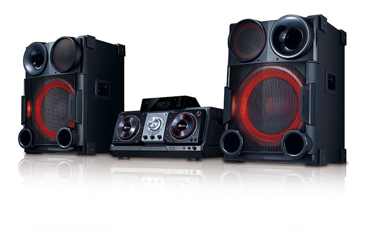 Vue avant de Mini-Chaîne CD, 2300W, USBx2, Bluetooth, Auto DJ LG CM9730