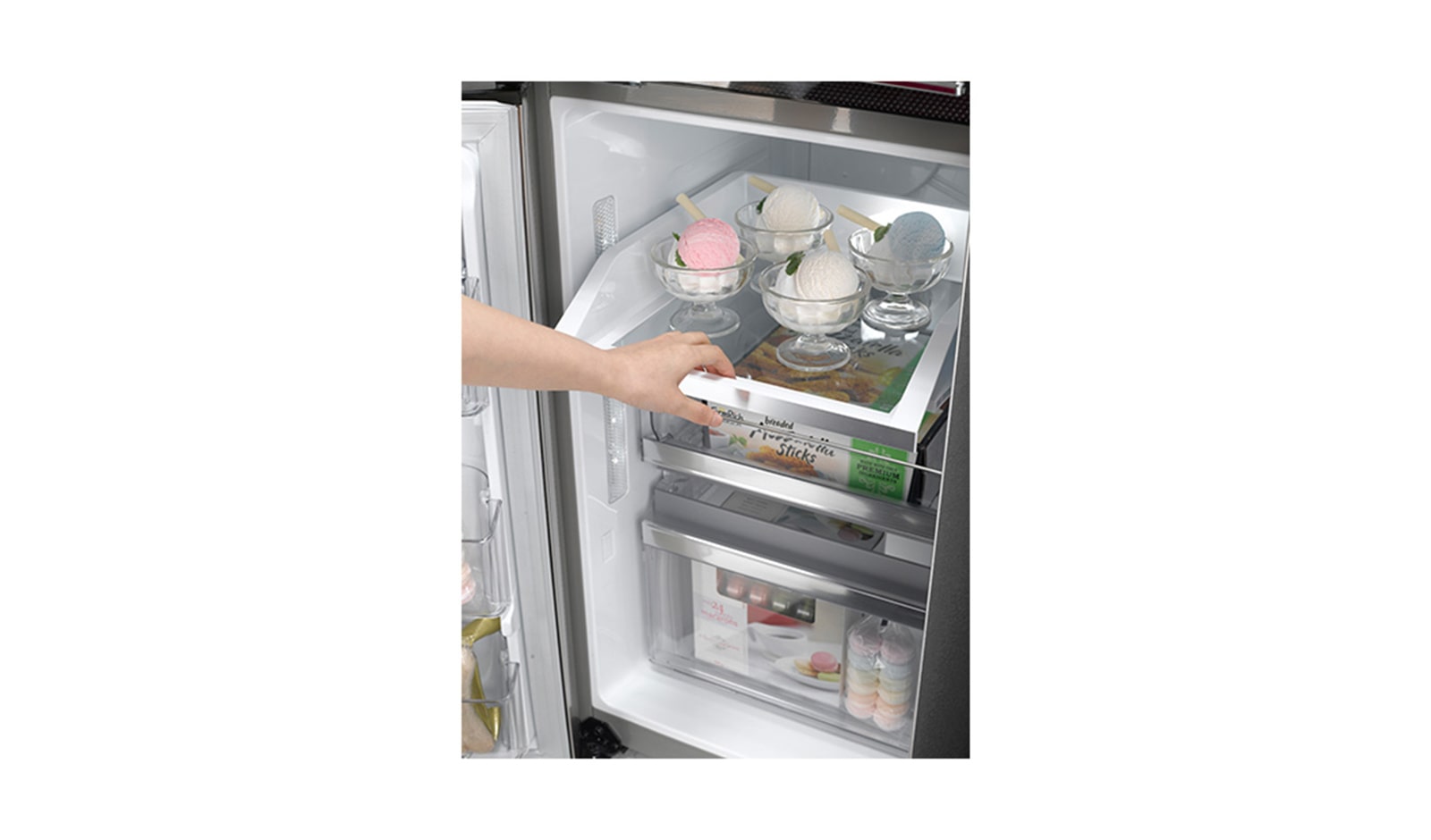 LG Réfrigérateur 4 portes | 571L | No Frost | Door-in-door | Distributeur eau, glaçons, glace pilée | Compresseur Linéaire Inverter | Clayettes Smart Slide | Pure N Fresh , LG GLS8848SC