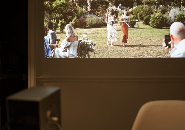 Installation de Cinebeam Q et du haut-parleur X-Boom dans la salle à manger 3