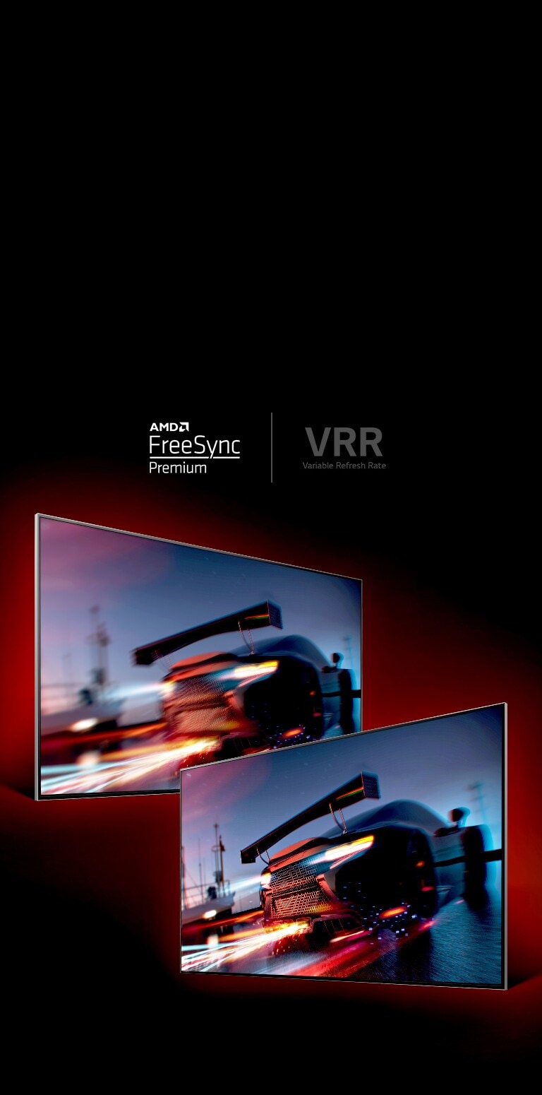 Il y a deux téléviseurs face à face. Sur la gauche, le téléviseur projette une voiture de course rapide qui semble assez floue tandis que sur la droite, le téléviseur montre une voiture de course rapide mais très claire.