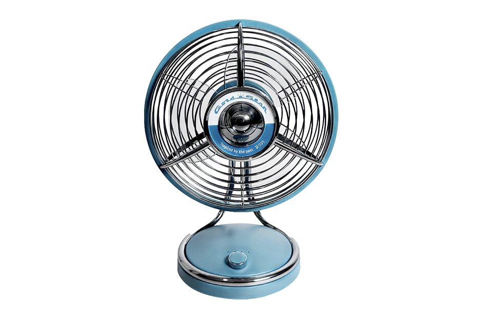 Front view of heritage fan with chrome details Front view of heritage fan with chrome details