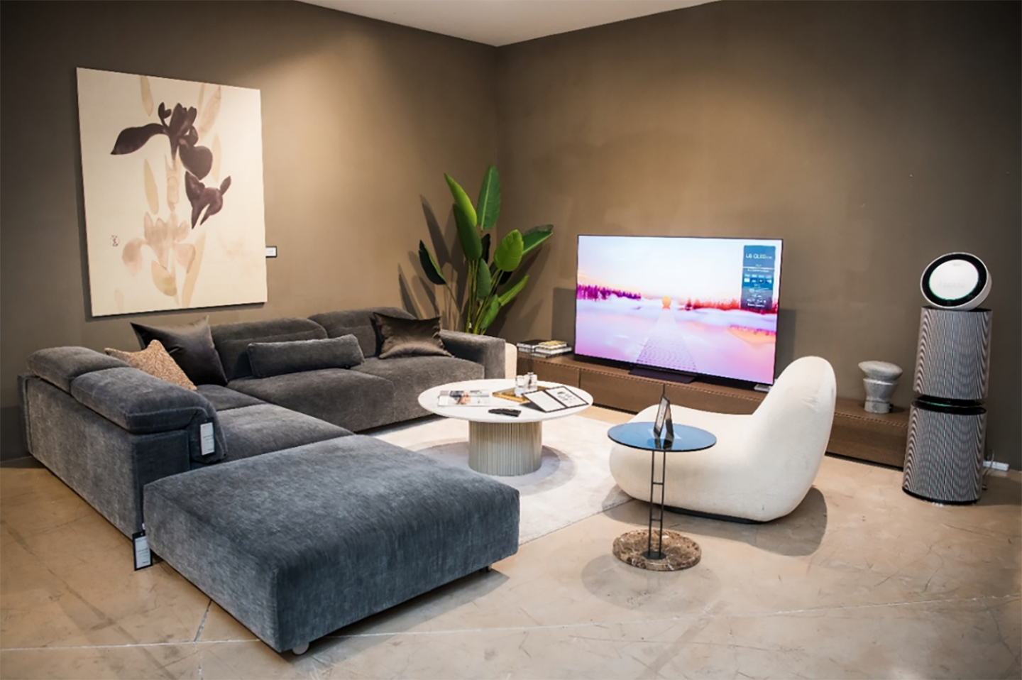 Crafting Vietnam’s Dream Home: LG and AKA Furniture’s Vision of Elegant, Smart Living