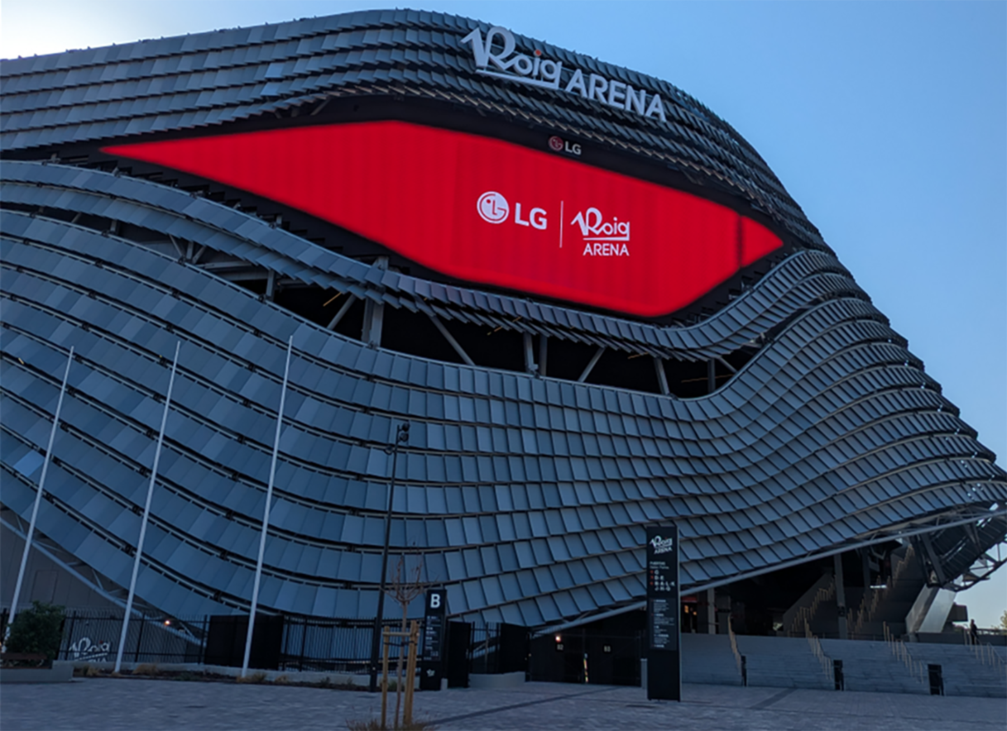 [Executive Corner] Leading the Game: How LG Became Spain’s #1 in Professional LED Technology at Sports Venues