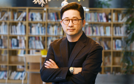 Hwang Sung-gyul, head of the Design Management Center at LG Electronics posing for a photo