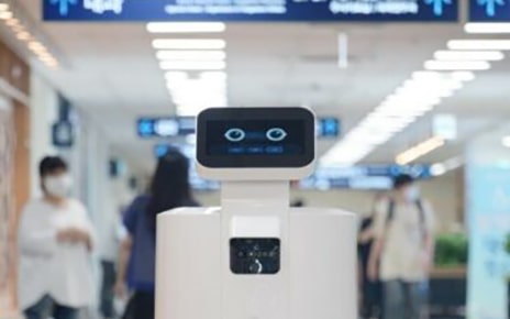 LG CLOi ServeBot standing inside a hospital