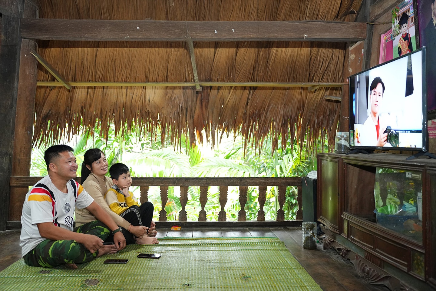 LG Vietnam and Thailand Support Local Communities With Tech Donations