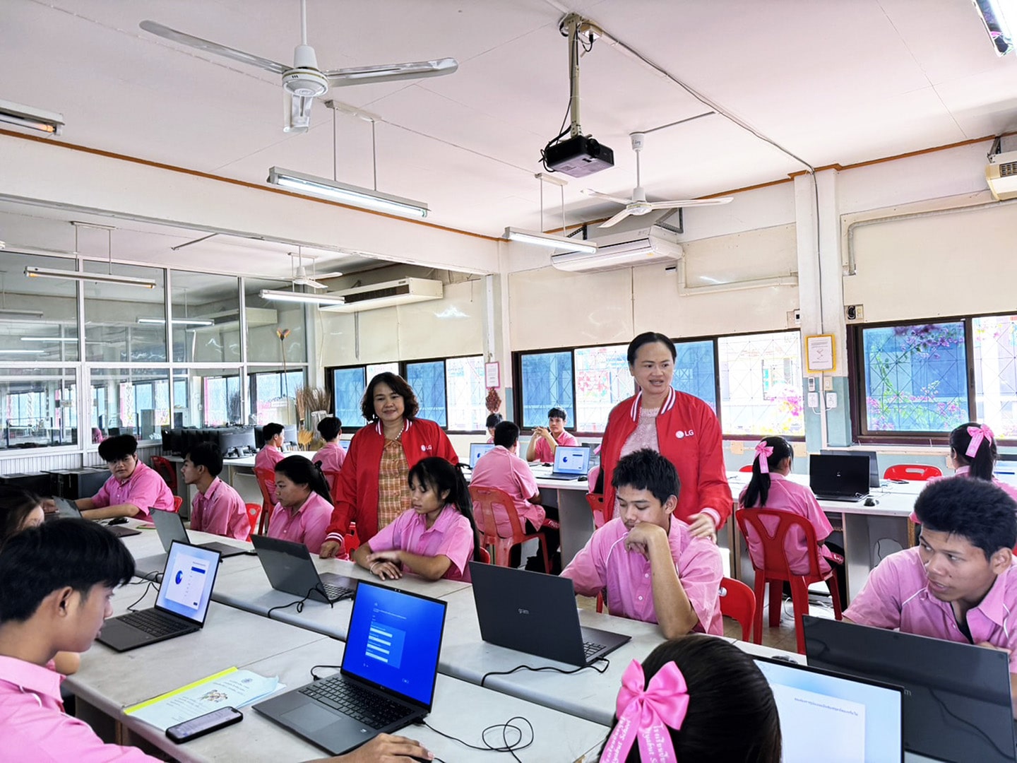 LG Vietnam and Thailand Support Local Communities With Tech Donations