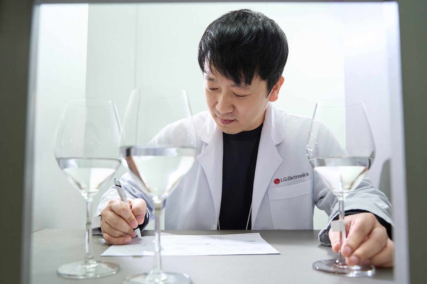 [On the Job] A Day of a “Water Sommelier” at LG Water Science Lab