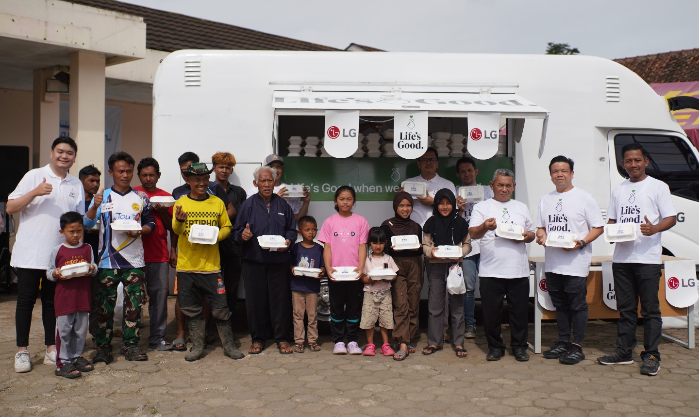 Rebuilding and Reconnecting: LG Electronics’ Initiatives Bring New Hope to Indonesia and Singapore