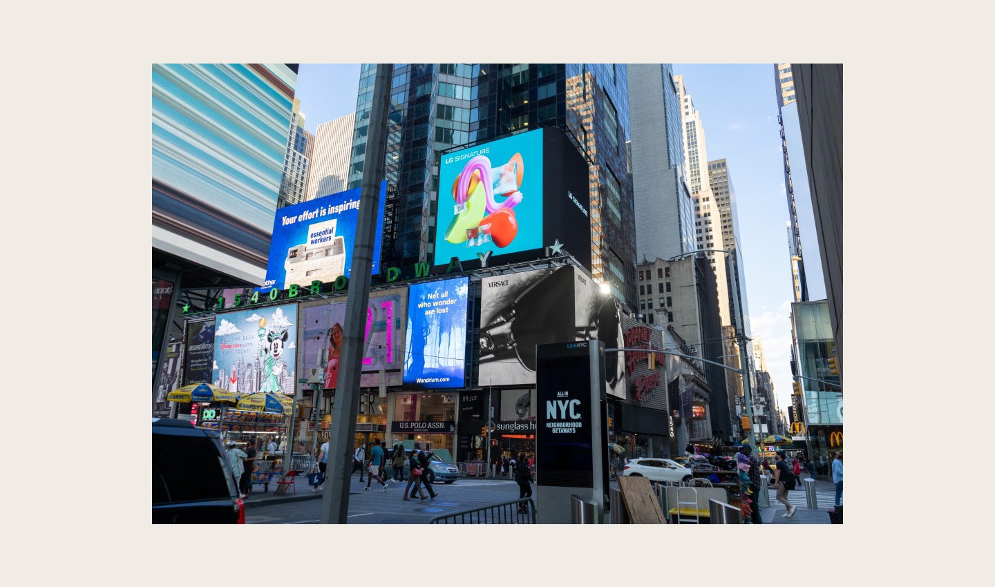 LG's digital billboard in Time Square, New York displaying an animation representing the function of LG SIGNATURE Refrigerator