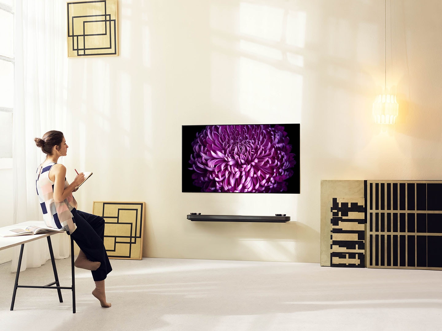 LG SIGNATURE OLED TV W (MODEL W7)