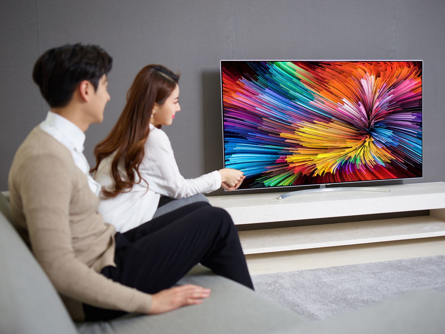 LG SUPER UHD TV (MODEL SJ95)