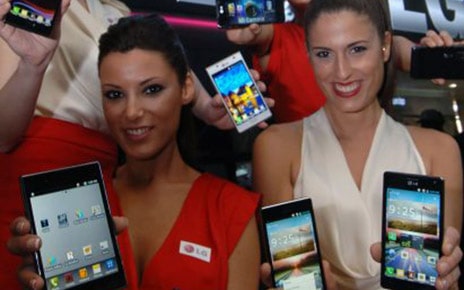 LG’S LEADING EDGE SMARTPHONES