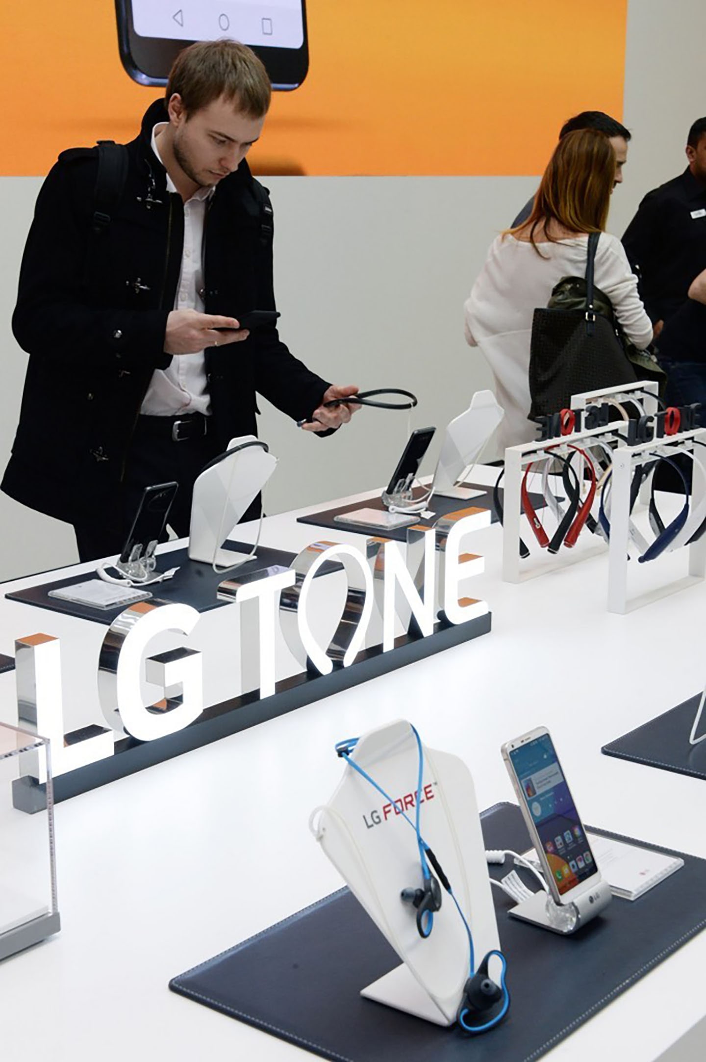 MWC 2017: BOOTH IMAGES