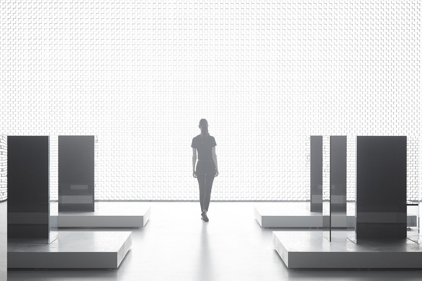 TOKUJIN YOSHIOKA x LG: S.F_SENSES OF THE FUTURE