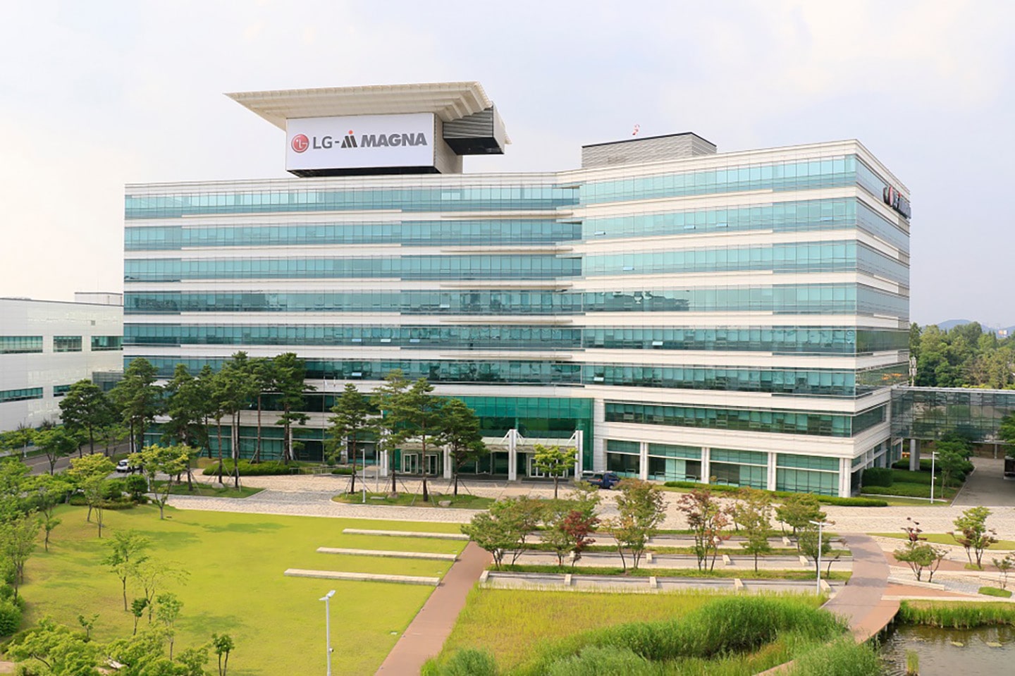 LG And Magna Sign Joint Venture Agreement And Announce Leadership