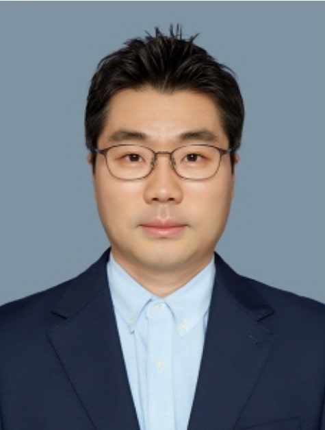 Song Si-yong, head of the Smart Factory Solution Center at LG Electronics
