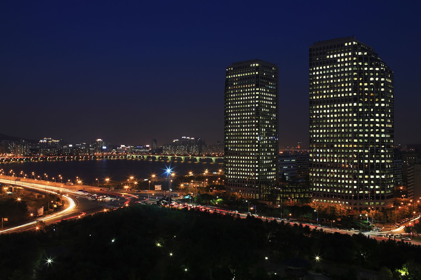 LG RELEASES PRELIMINARY EARNINGS FOR FIRST-QUARTER 2017