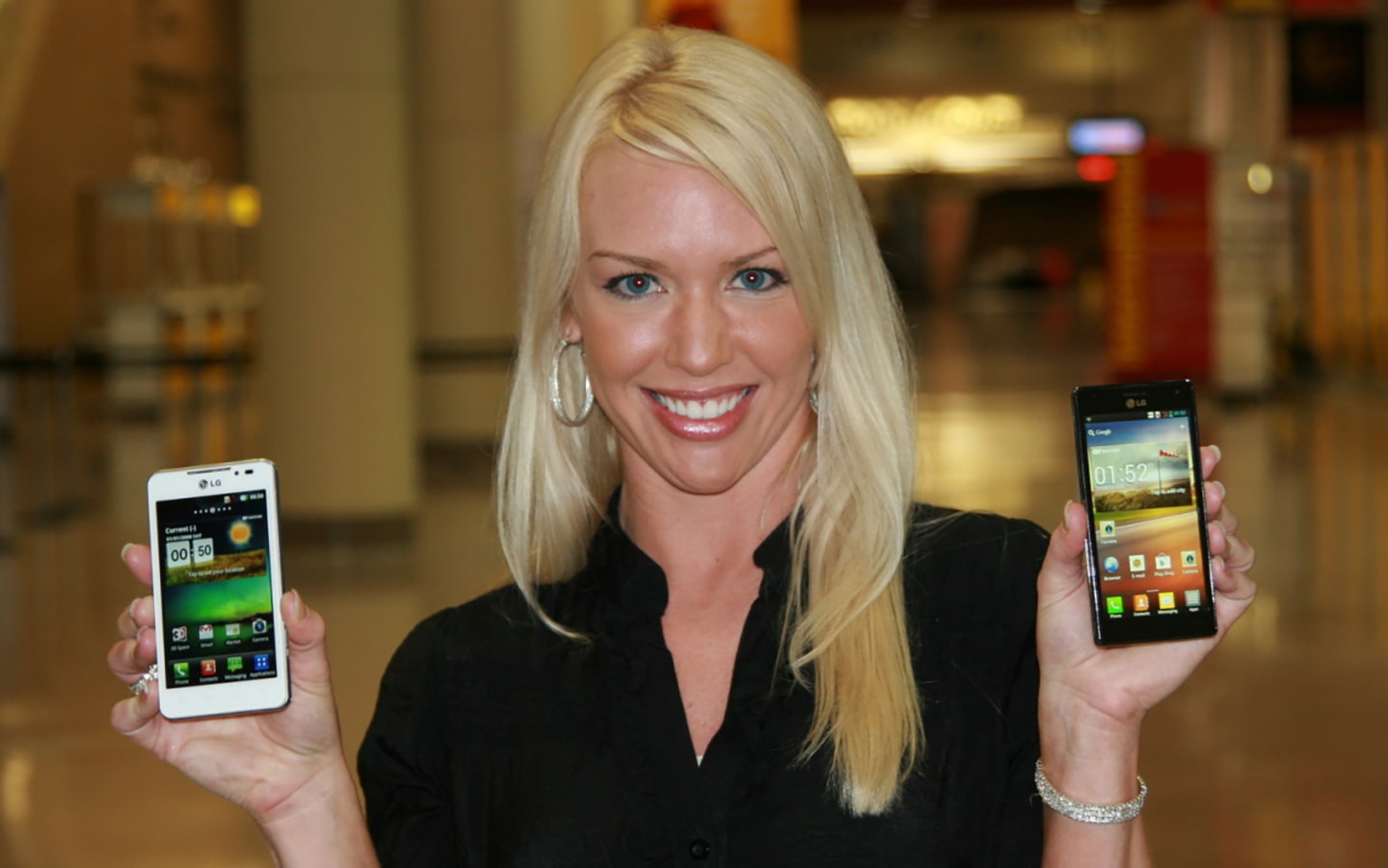 LG SHOWCASES IMPRESSIVE LINEUP OF LTE SUPERPHONES AT CTIA 2012