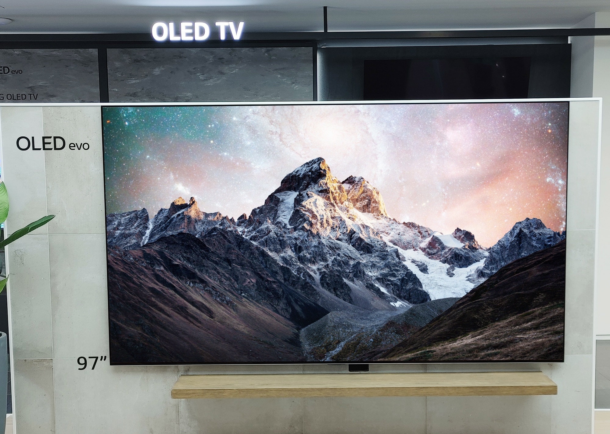 LG's Newest Innovations Earn Wide Range of Honors at CES 2022 | LG Global