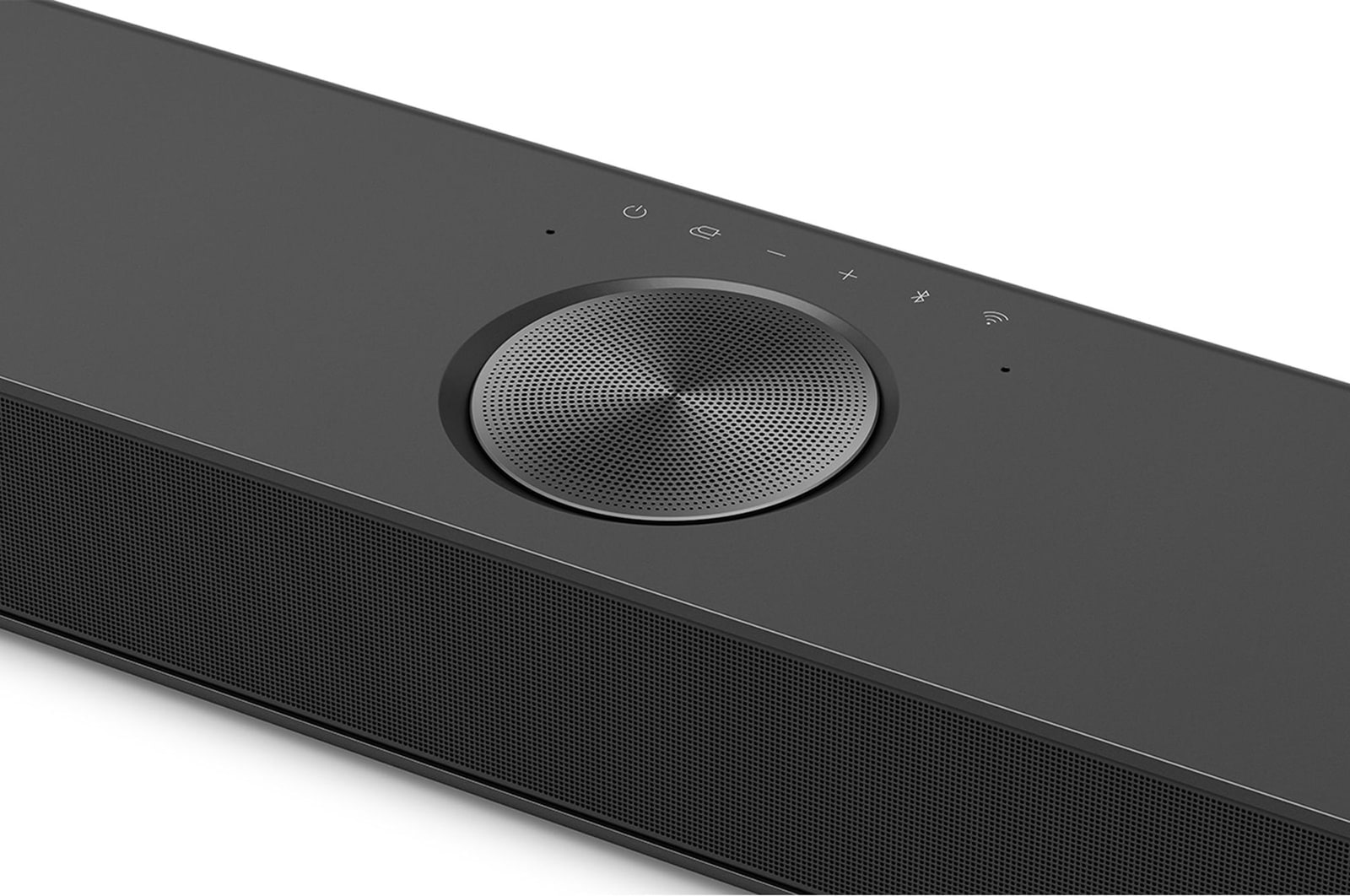 LG Soundbar S90TR 機身中央的頂斜角視圖