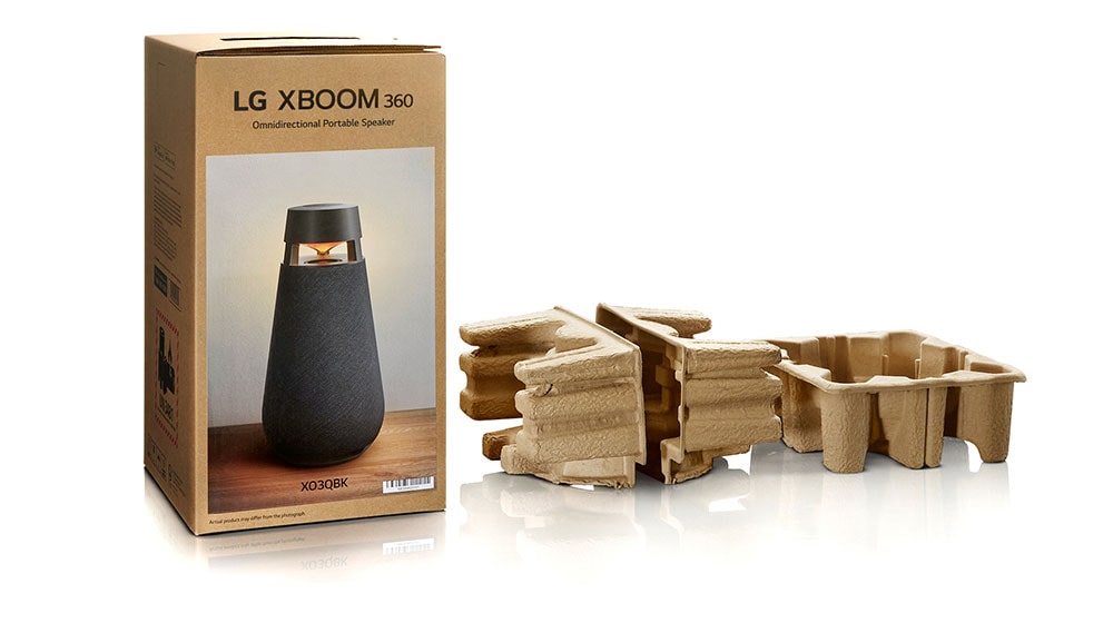 使用環保紙漿包裝的 XBOOM 360 XO3 包裝盒的圖片。