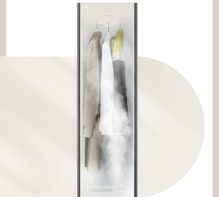 圖像顯示了 LG TrueSteam™ 的產品內部，並且其對衣物的作用。