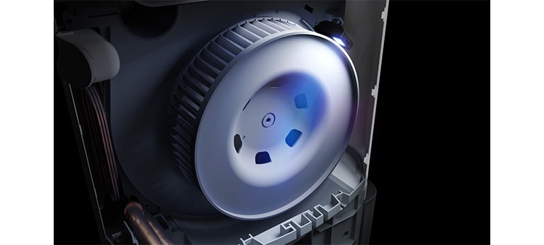 UV LED 燈照著抽濕機內的風扇。