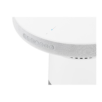 AF20SOUND LG Puricare™ AeroSpeaker 斜角底視圖，顯示喇叭格柵和 LED 環