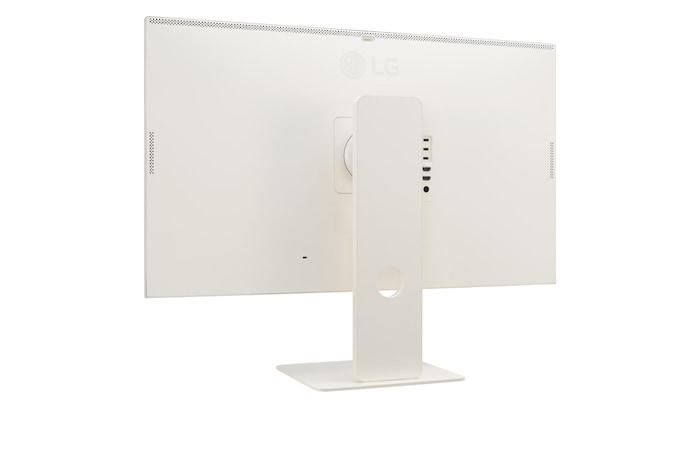 LG 智能顯示器 32SR83U-W 的透視圖
