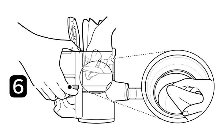 Turn the product body over again and shake it while pressing down the lever to remove dust. Then, turn the product body over, lift the Kompressor lever upward, and clean the inside of the working plate using a cleaning towel.