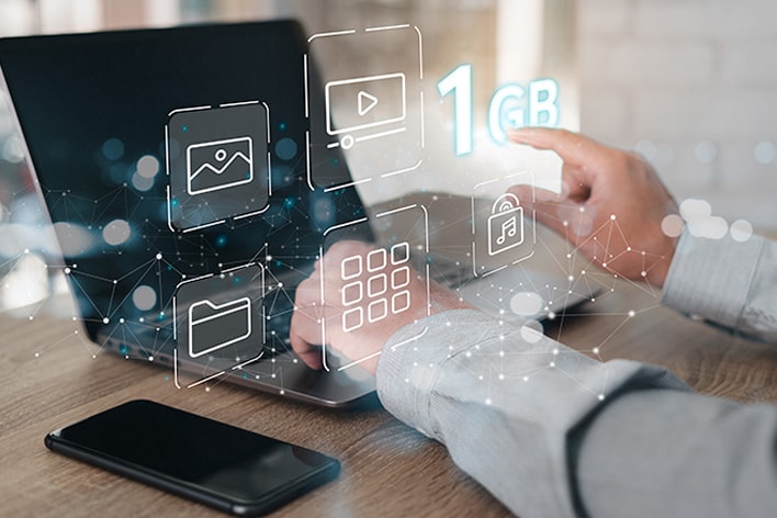 An image illustrating the 1GB file storage capacity for each account.