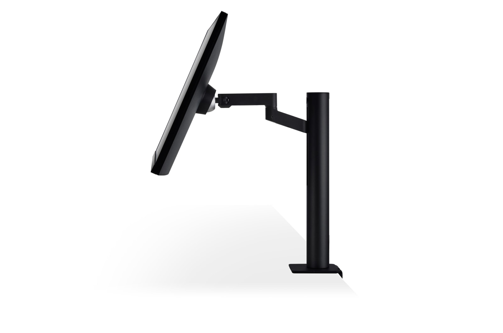 LG 31.5" UHD 4K Ergo IPS Monitor with USB Type-C™, 32UN880-B