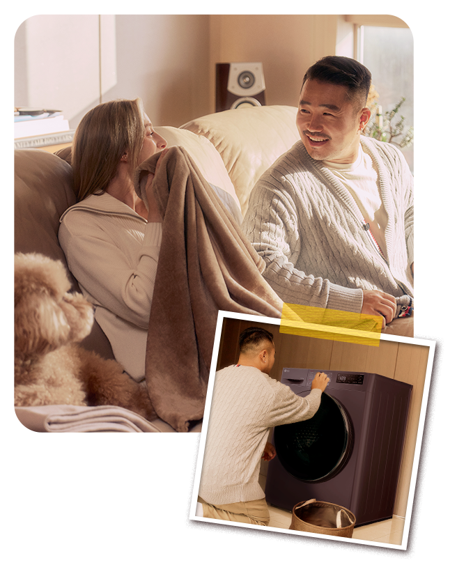 Boldog pár, frissen szárított ruhákba burkolózva az LG szárító mellett.	