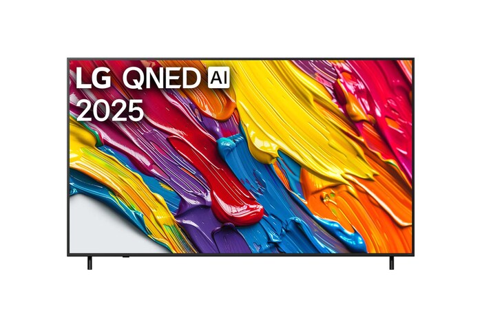 Elölnézeti kép az LG QNED82 TV-ről, LG QNED AI Logo a felső sarokban. Az LG QNED TV színpompás festékszerű textúrákat ábrázol, amelyek összeérnek.