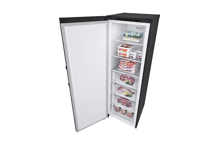 Bal oldali nézet, nyitott ajtóval élelmiszerekkel