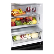 LG InstaView™ alulfagyasztós hűtőszekrény, DoorCooling<sup>+</sup>™ és ThinQ™ technológia, 349 L kapacitás, GBG5160CEV