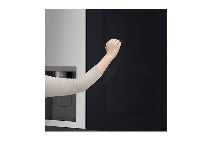 LG InstaView™ Side-by-Side hűtőszekrény DoorCooling⁺™ és ThinQ™ technológia, 635L kapacitás, GSGV81PYLL