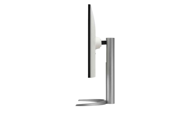 LG 31.5” UHD 4K Nano IPS Monitor Automatikus önkalibrációval, 32UQ85R-W