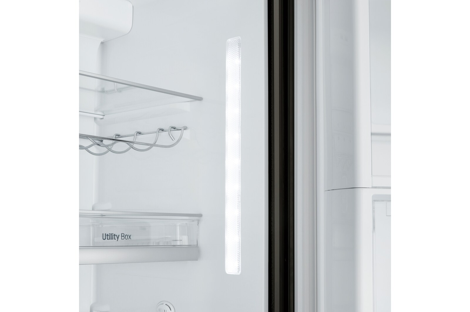 LG Kulkas Side by Side Door-in-Door® 679L gross/ 618L nett Inverter Linear Compressor dengan Hygiene Fresh dan Moist Balance Crisper - Black Glass, GC-M247UGBW