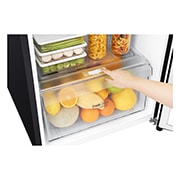 LG Kulkas 2 Pintu 333L gross/ 312L nett Inverter Linear Compressor dengan Door Cooling+™ dan Moving Ice Maker - Black Steel, GN-C372SXCN