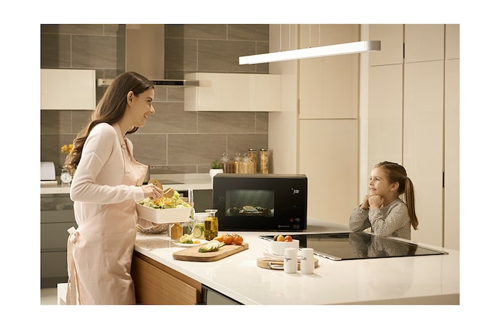 LG 25L NeoChef™ Microwave Solo Smart Inverter, MS2595DIS