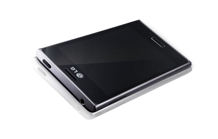 LG Optimus L5. Anda dapat melihat segala sesuatu yang anda sukai dengan tampilan 4.0” yang luas. Layar yang lebih besar memberikan mata Anda ruang lebih luas untuk melihat sehingga membaca menjadi lebih nyaman., E612