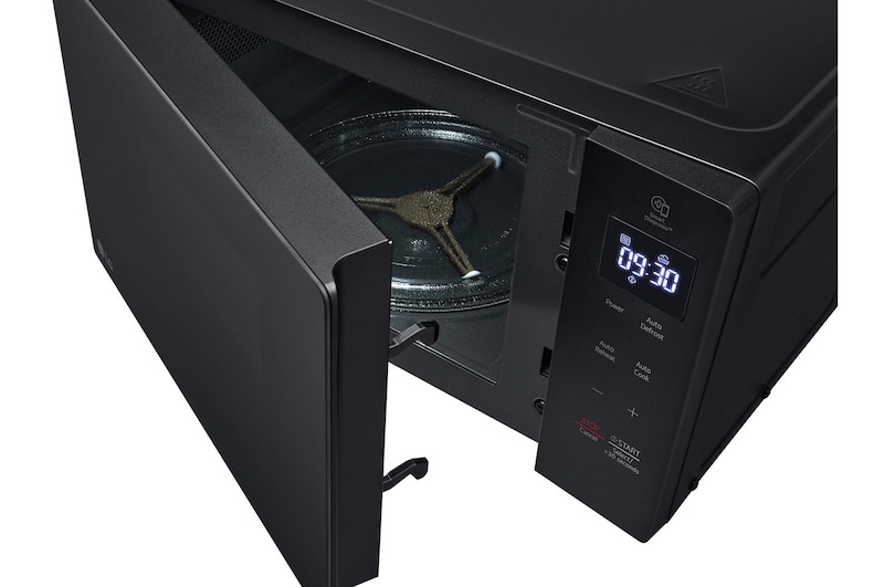 LG 20L NeoChef™ Microwave Solo dengan Dimensi Ramping, MS2032GAS