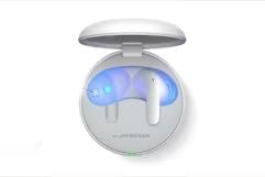 Gambar LG TONE Free terhubung melalui Plug & Wireless.