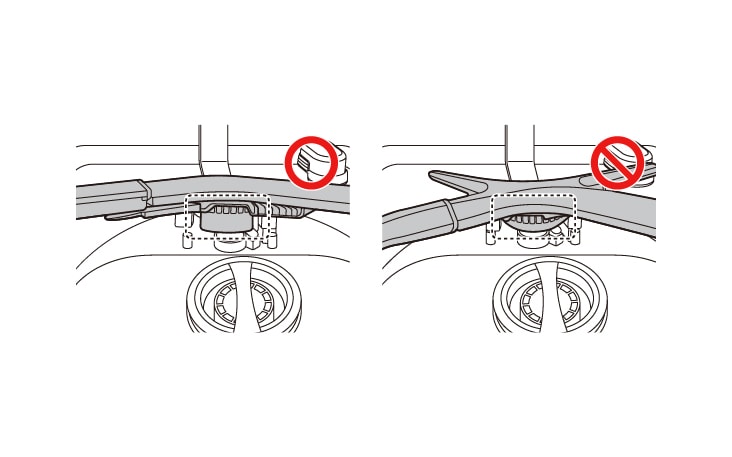 Assemble the new Lower Nozzle with the thick part facing forward as shown on the left