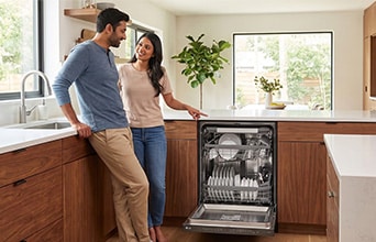What Does a Steam Dishwasher Do? Benefits for Water Spots, Hygiene and Odours