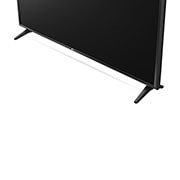 LG LM56 32 (81.28 cm) Smart HD TV, 32LM565BPTA