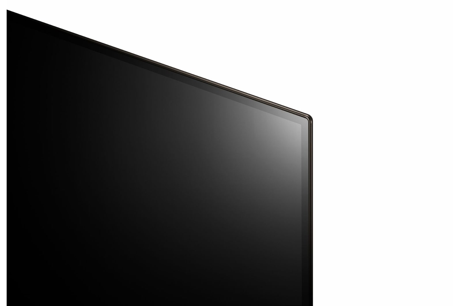 Primo piano del TV che mostra il bordo superiore